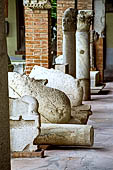 Aquileia (Udine) - Museo Archeologico Nazionale. L'esterno del museo organizzato in diverse gallerie lapidarie.